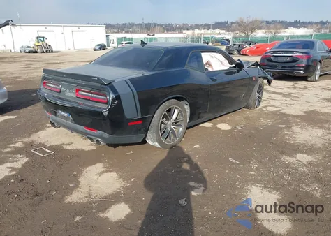 2016 Dodge Challenger R/T Scat Pack from USA, damaged, VIN 2C3CDZFJ0GH153901